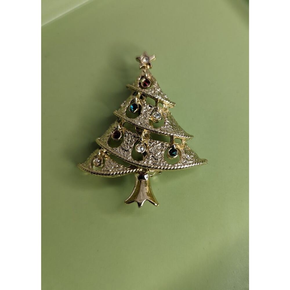 Vintage Christmas Tree Brooch Pin Red Green Blue Clear Rhinestones Goldtone